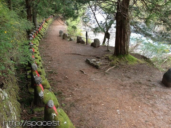 Bake Jizo Kanman Path