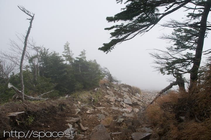 Descending Nyoho Mountain into the mist, Nikko National Park