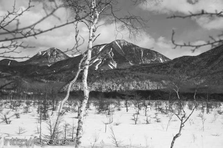 Snow Hiking in Senjogahara