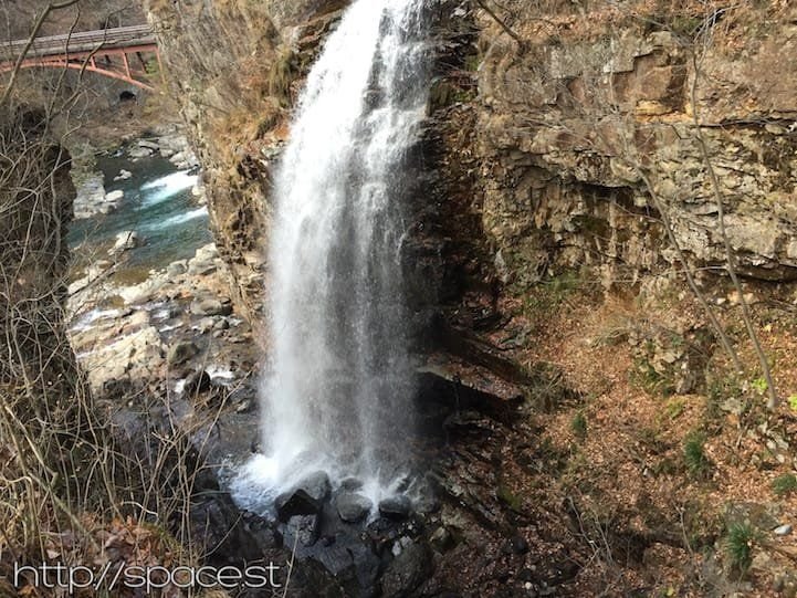 Nijiminotaki waterfall