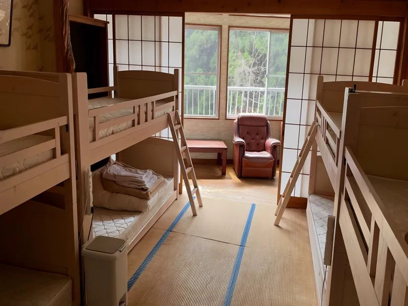 8 person shared dorm room