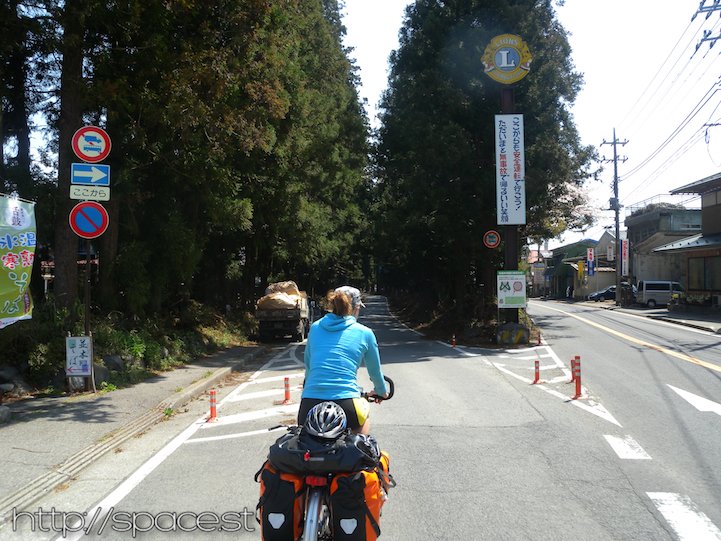 leaving Takino Shrine, entering Nikko Kaido